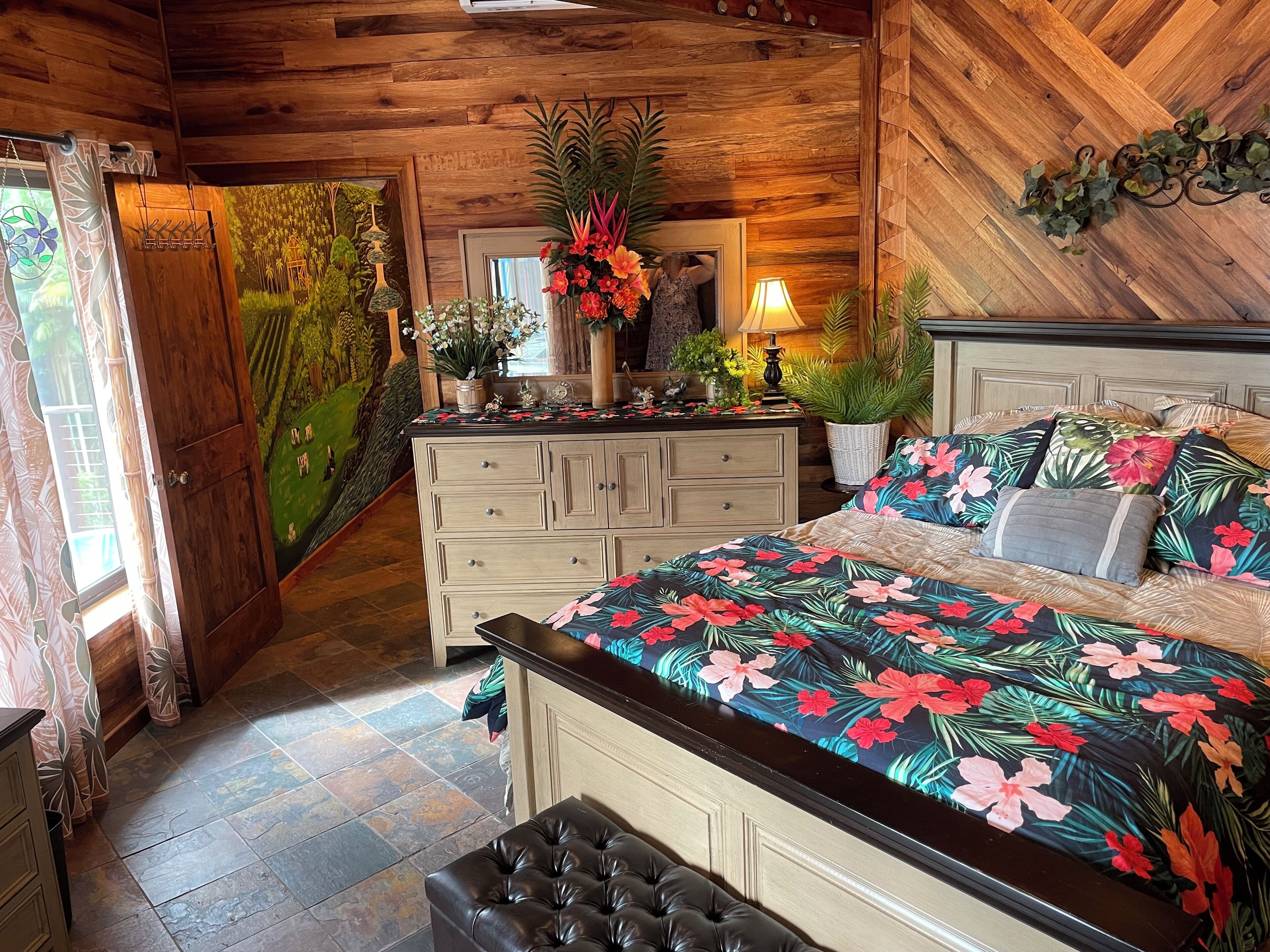 Luxury Double Room, 1 Queen Bed, Private Bathroom, River View | Egyptian cotton sheets, premium bedding, pillowtop beds