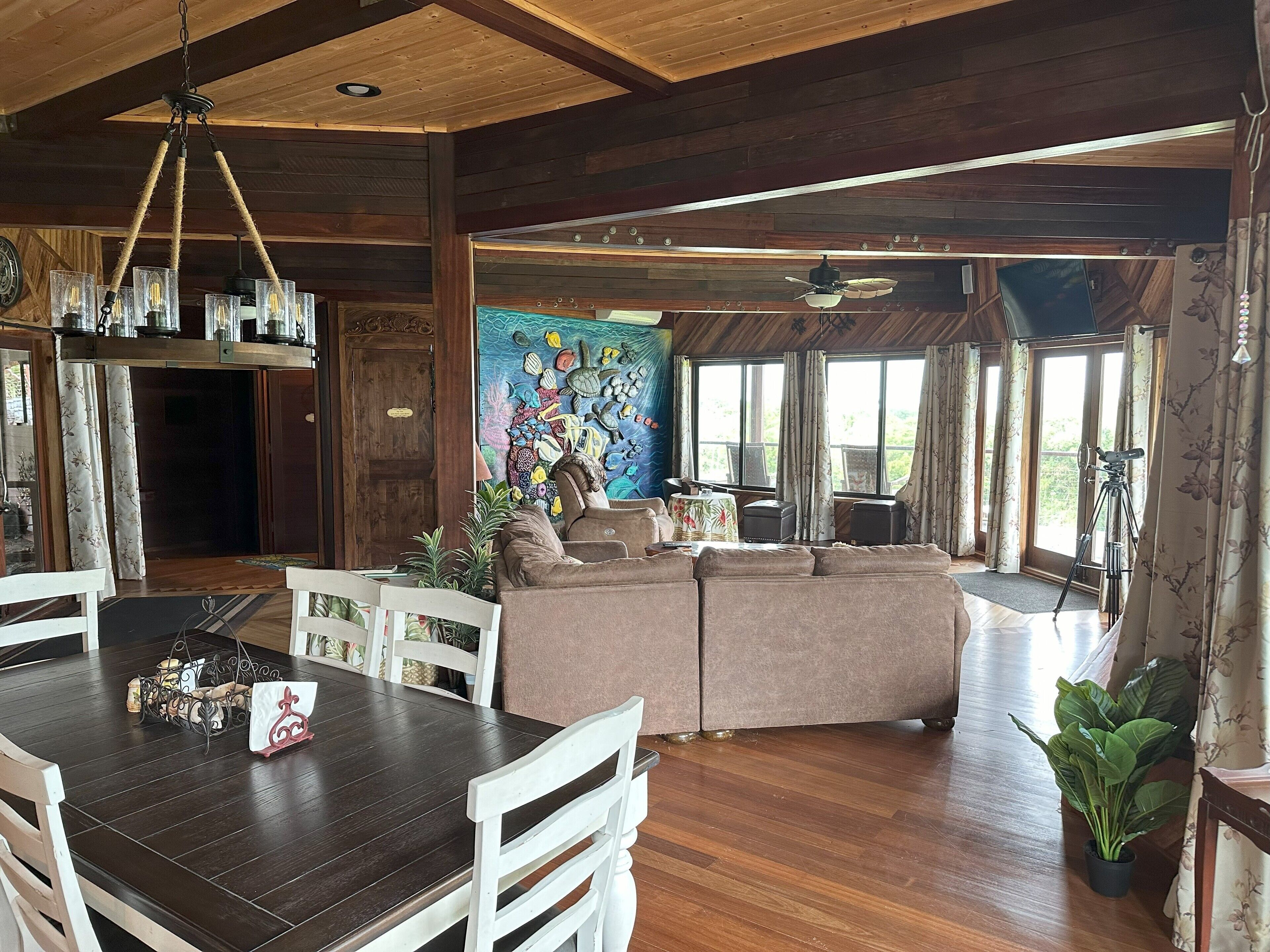 En 32-tommers smart-TV med digitale kanaler samt Netflix og bordtennis