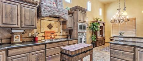 Køleskab, mikrobølgeovn, ovn, opvaskemaskine