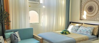 A Japanese Themed Condo in Holland Park 