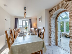 Dining - The Farmhouse, Ley Farm (Yarcombe)
