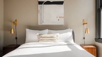 4 habitaciones, tabla de planchar con plancha, wifi y ropa de cama