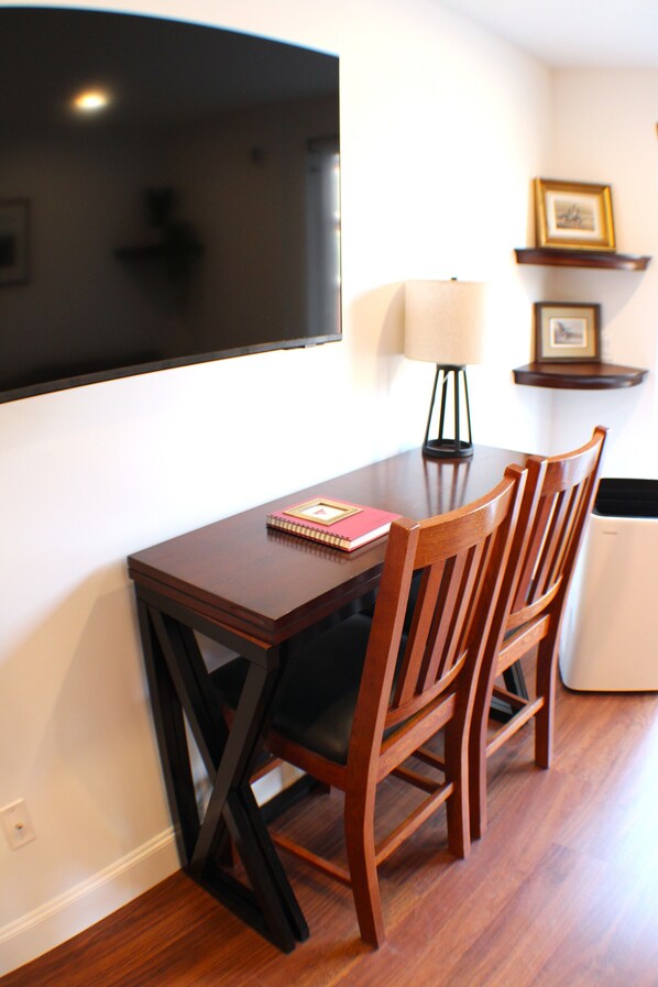 Interior - Charming Downtown Hideaway (Livingston)