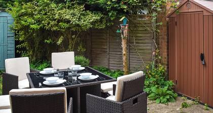 3 bedroom accommodation in Burnham Thorpe