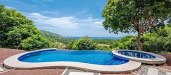 Perfect 4-Bedroom Ocean View Retreat with Private Pool in Hermosa Heights