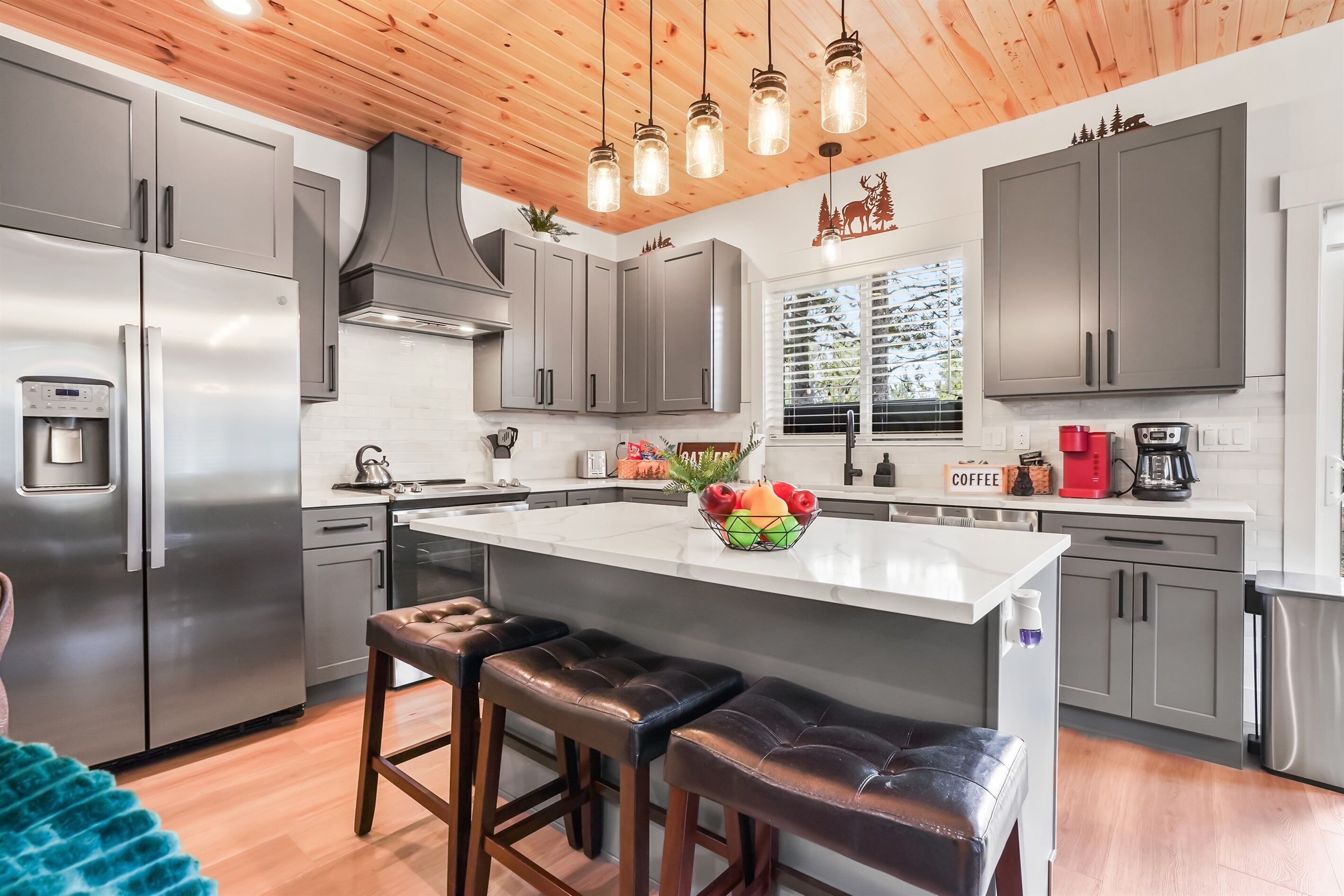 冰箱、微波炉、烤箱、炉灶