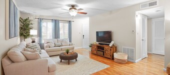 Cozy Corner Condo - Modesto