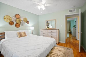 2 Schlafzimmer, Bügeleisen/Bügelbrett, WLAN, Bettwäsche
