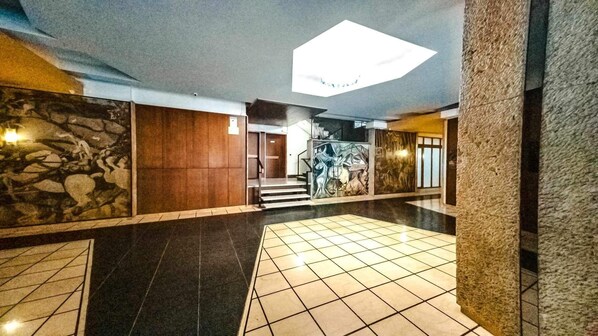Reception - Agatha's Apartments (Rome)
