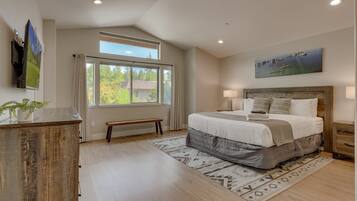 3 bedrooms, iron/ironing board, travel crib, free WiFi