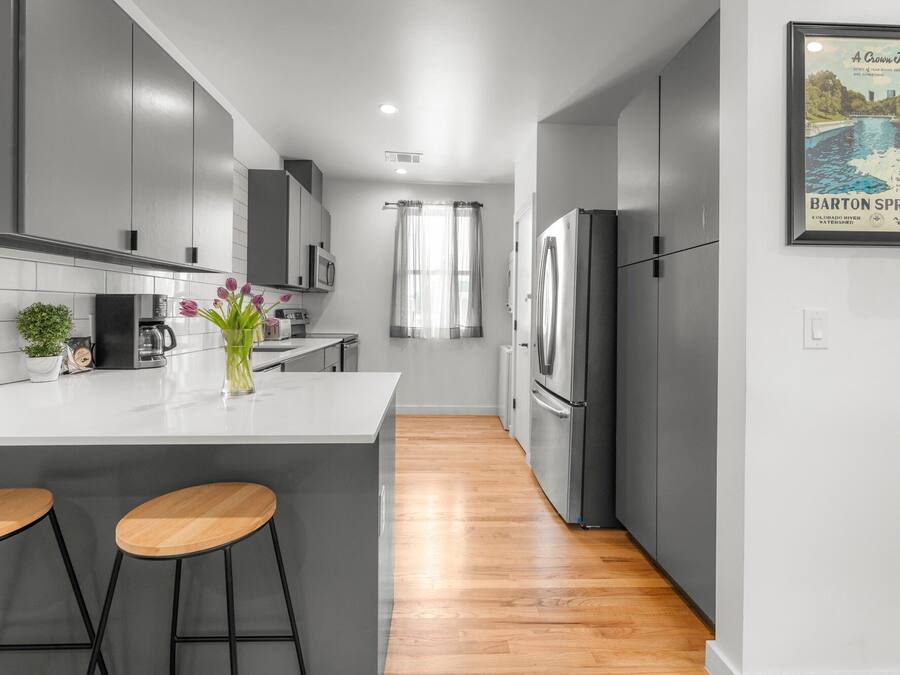 Apartment, 2 Bedrooms, Balcony, City View | Private kitchen | Full-size fridge, microwave, oven, stovetop