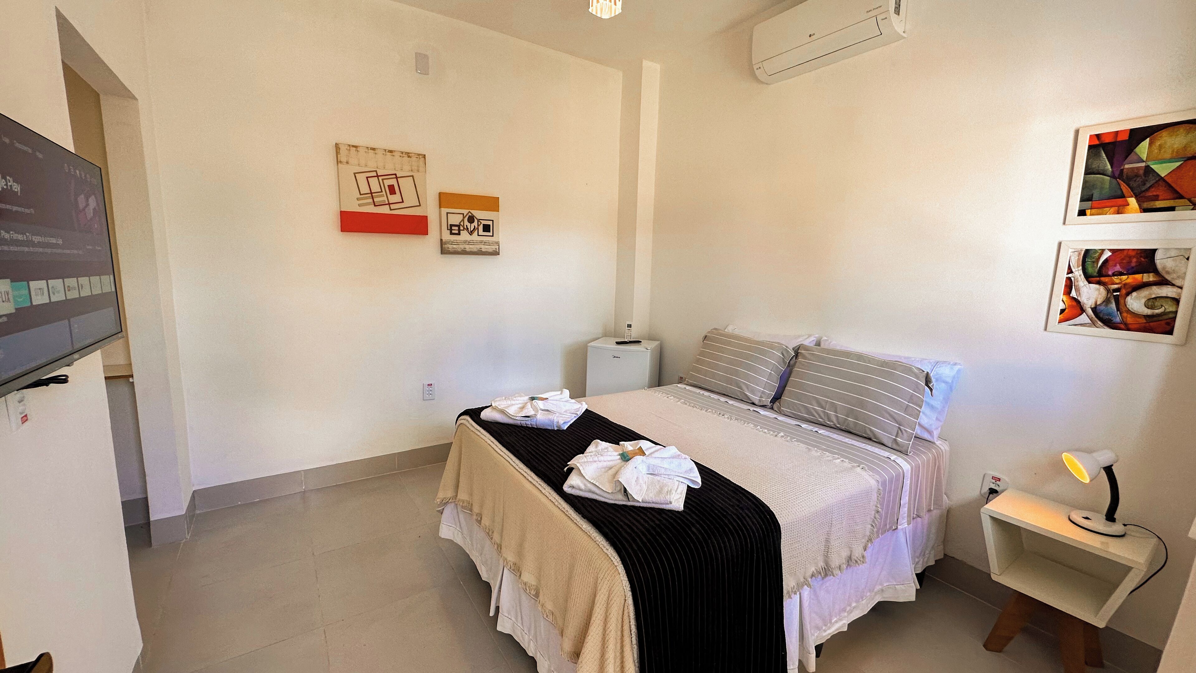 Standard Double Room | Free WiFi, bed sheets