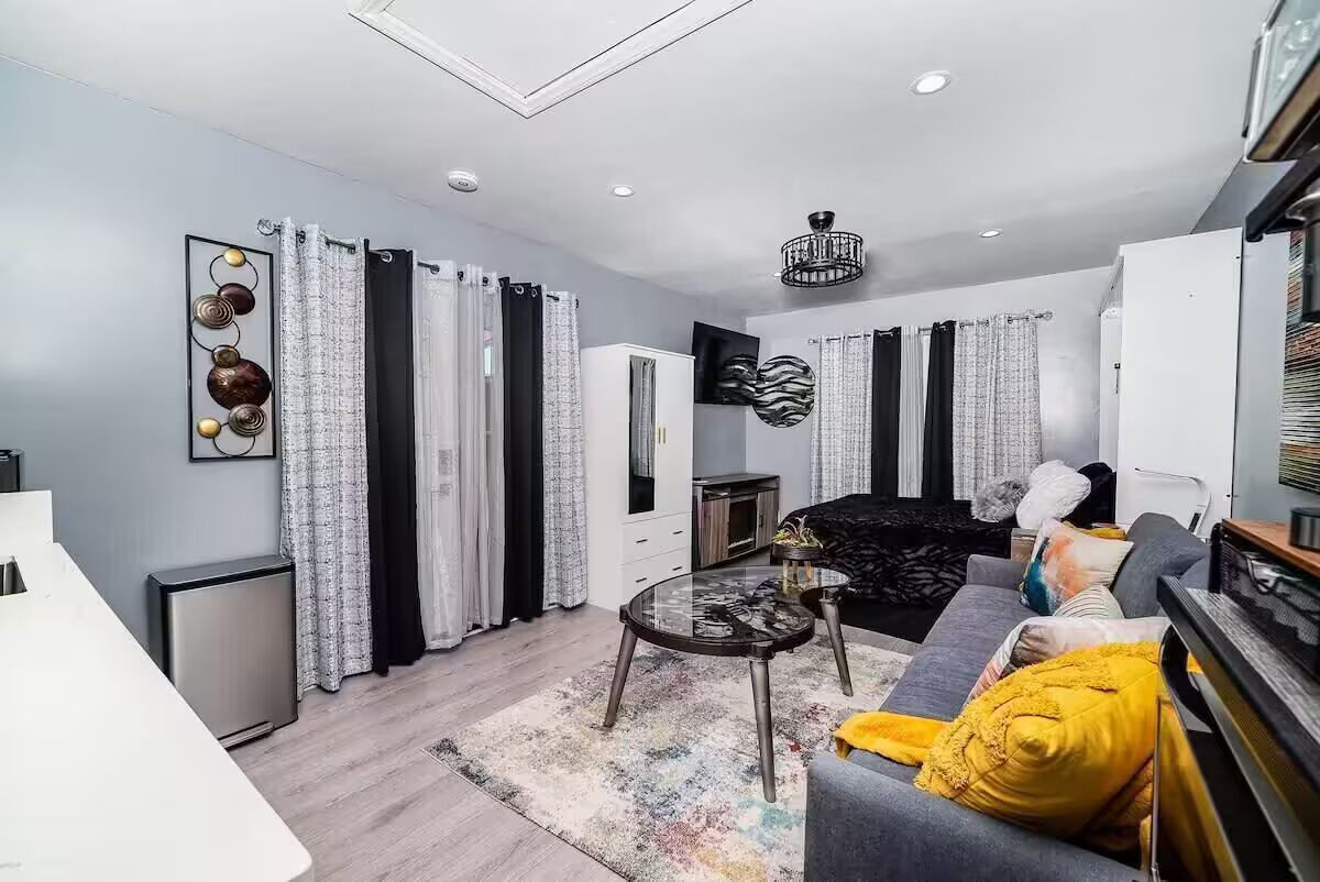 Smart TV, table tennis, printers