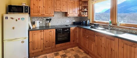 Dishwasher, high chair