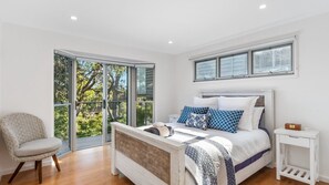 4 soverom, strykejern/-brett, wi-fi og sengetøy