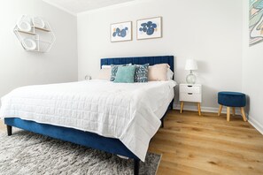 3 soverom, skrivebord, strykejern/-brett og wi-fi