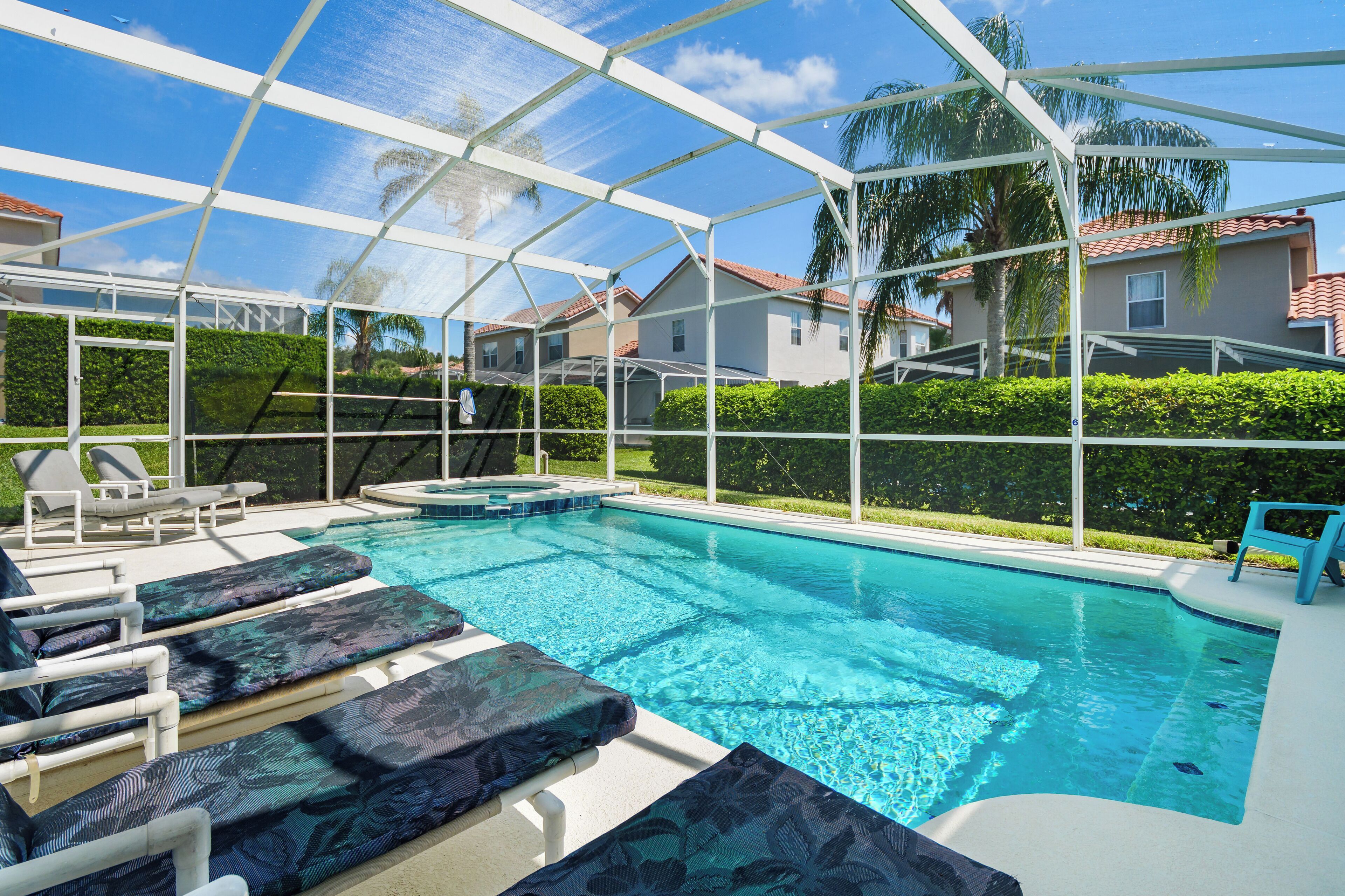 Et oppvarmet basseng