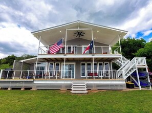 Exterior - Modern Lake Grandbury Waterfront Home! (Granbury)