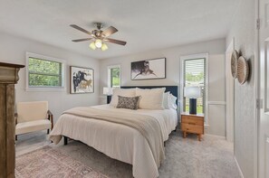 3 Schlafzimmer, Schreibtisch, kostenloses WLAN, Bettwäsche
