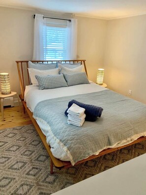 4 bedrooms, WiFi, bed sheets