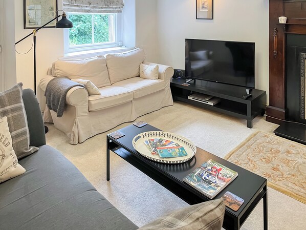 TV - 3 bedroom accommodation in Bakewell (Bakewell)