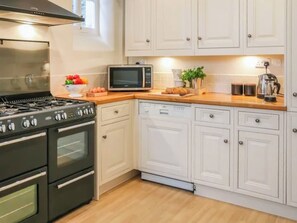 Dishwasher - 3 bedroom accommodation in Bakewell (Bakewell)