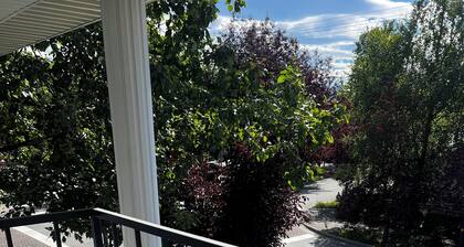 CC & Q, Clean Cozy and Quiet this 2-bedroom unit in Anchorage with WiFi, AC