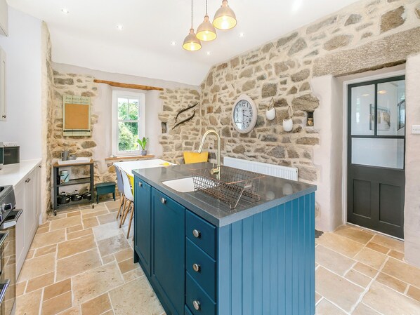 洗碗机、高脚椅