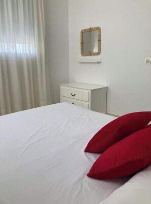2 camere, ferro/asse da stiro, Wi-Fi, lenzuola