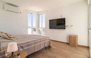 4 slaapkamers, reisbedje, gratis wifi, beddengoed