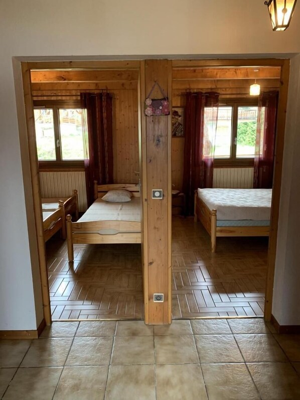 2 dormitorios, tabla de planchar con plancha, wifi gratis