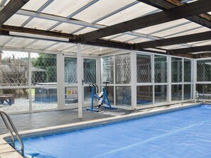 Indoor pool - 4 bedroom accommodation in Aberystwyth (Aberystwyth)