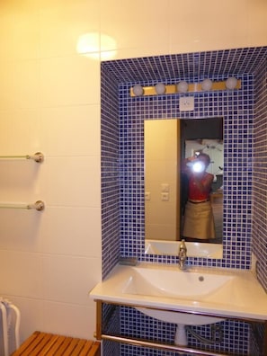 Een douche, een haardroger
