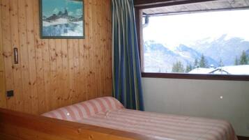 3 chambres, fer et planche à repasser, Wi-Fi gratuit