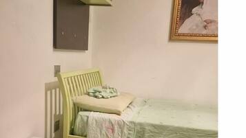 2 chambres, fer et planche Ă repasser, Wi-Fi, draps fournis