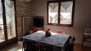 تناول الطعام