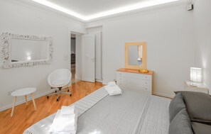 2 habitaciones, cuna de viaje, wifi gratis y ropa de cama 