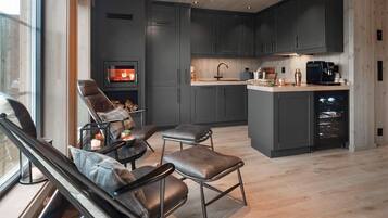 Fridge, dishwasher, coffee/tea maker