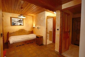 2 Schlafzimmer, Bügeleisen/Bügelbrett, Reisekinderbett, kostenloses WLAN