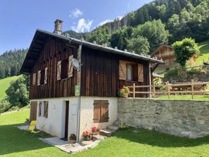 Esterni
