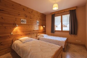 2 chambres, fer et planche à repasser, Wi-Fi gratuit