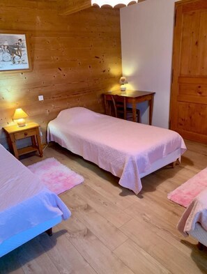 2 bedrooms, iron/ironing board, travel crib, free WiFi