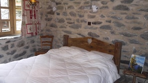 3 bedrooms, iron/ironing board