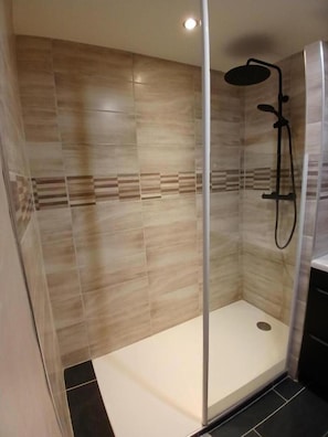 Dusche, Haartrockner