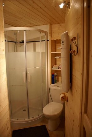 Dusche, Haartrockner, HandtĂŒcher