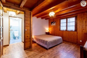 1 bedroom, iron/ironing board - LE FARDELET - LA GIETTAZ (LA GIETTAZ)