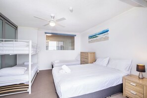 3 chambres, fer et planche à repasser, Wi-Fi gratuit, draps fournis