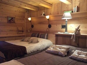 2 Schlafzimmer, Bügeleisen/Bügelbrett, Reisekinderbett, kostenloses WLAN