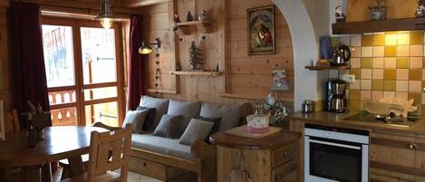 Téléviseur connecté, lecteur de DVD