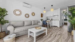 Living area - Casahost Arrocha Seaview (Puerto del Carmen)
